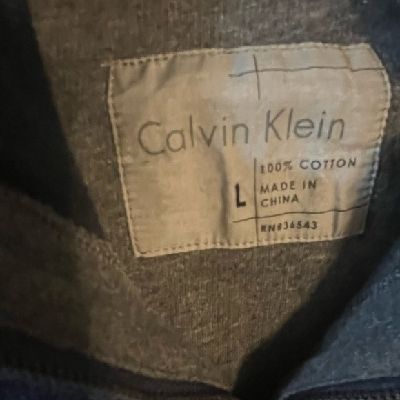 🚨Calvin Klein Mock Neck 1/4 zip Pullover Sweatshirt - Picture 2 of 3